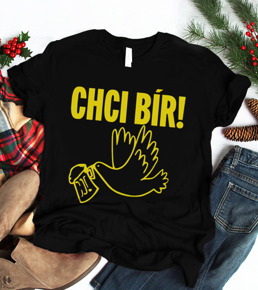 CHCI BÍR Beer Dove With Mug T-Shirt