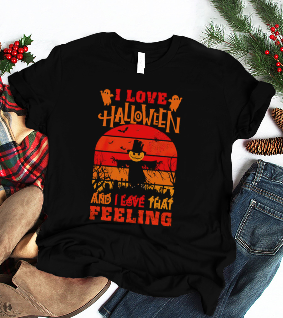 I Love Halloween I Love That Feeling Scarecrow Sunset Ghosts T-Shirt