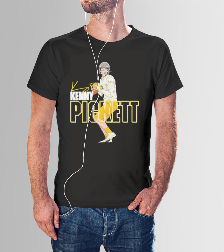 Kenny Pickett Pittsburgh Football Quarterback Pose T-Shirt
