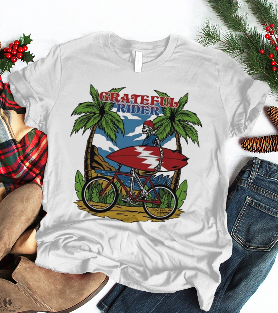 Grateful Rider Skeleton Beach Cruiser With Surfboard And Palm Trees T-Shirt