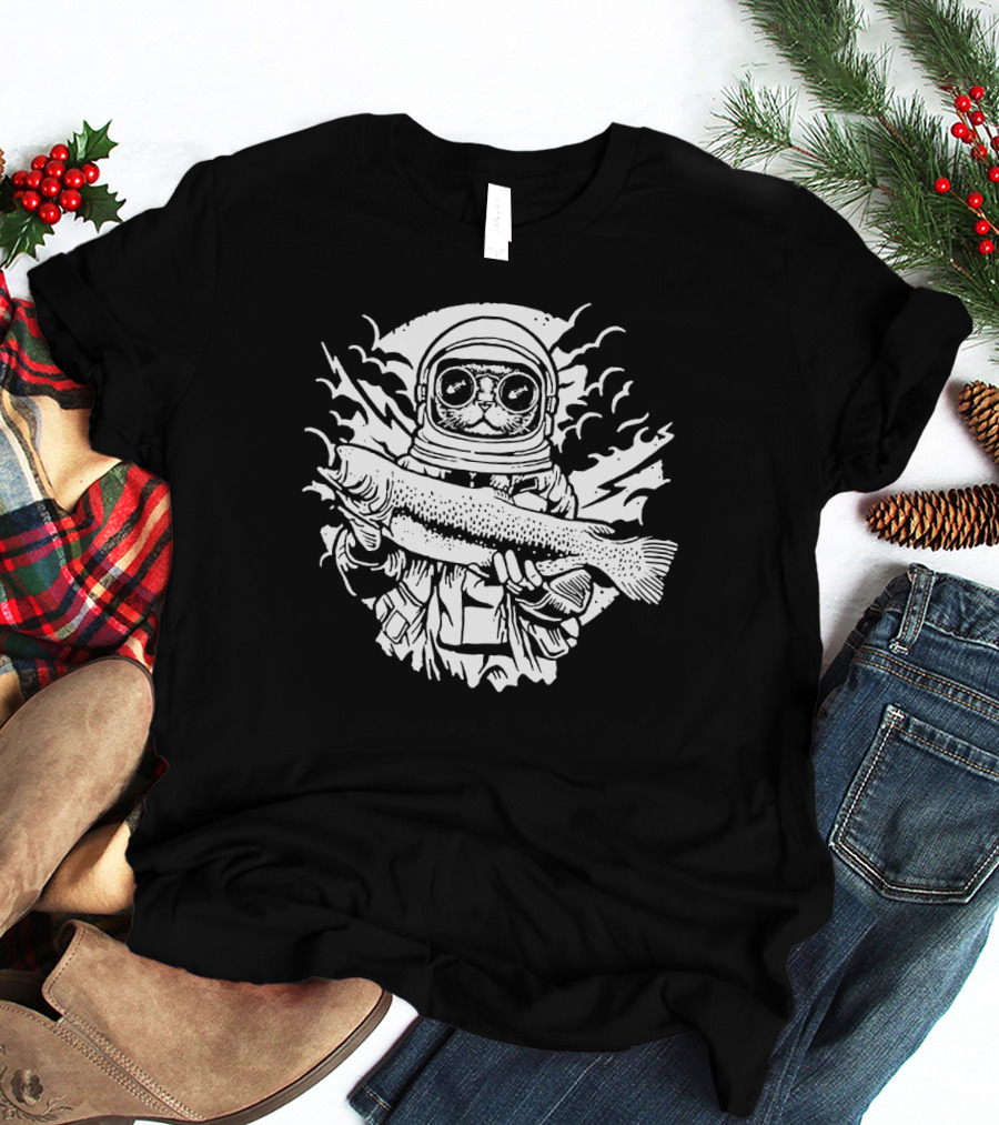 Astronaut Cat Holding Fish In Space T-Shirt