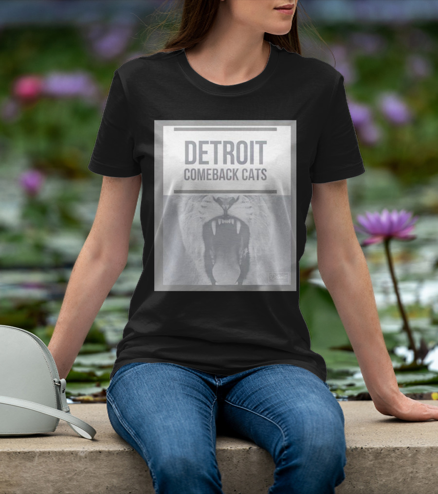 Detroit Comeback Cats Roaring Lion T-Shirt