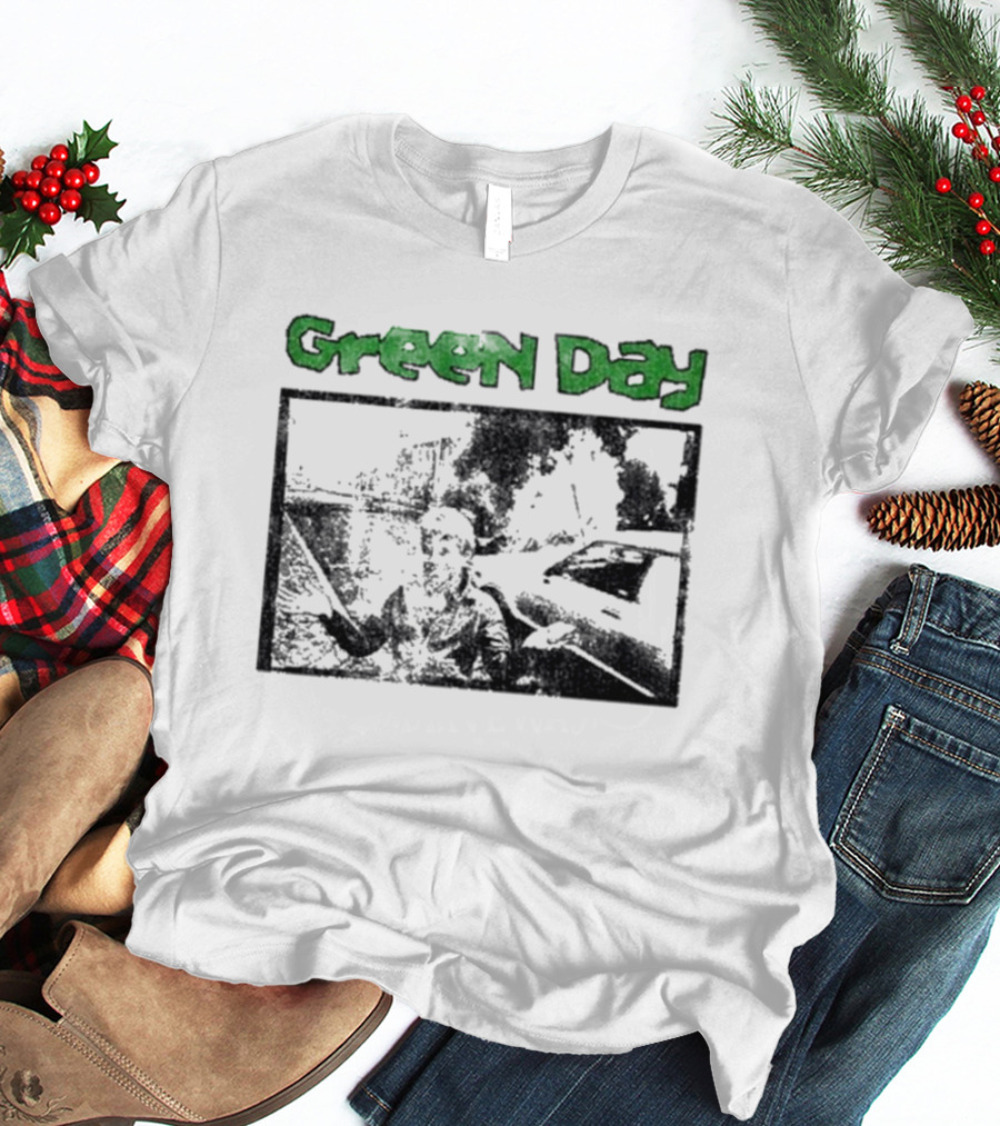 Green Day Vintage Style Graphic With Throwback T-Shirt