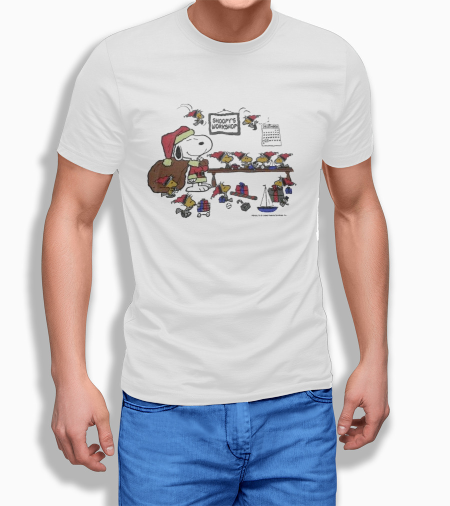 Snoopy's Workshop Peanuts Christmas Snoopy Santa Charlie Brown Woodstock Presents December Calendar T-Shirt