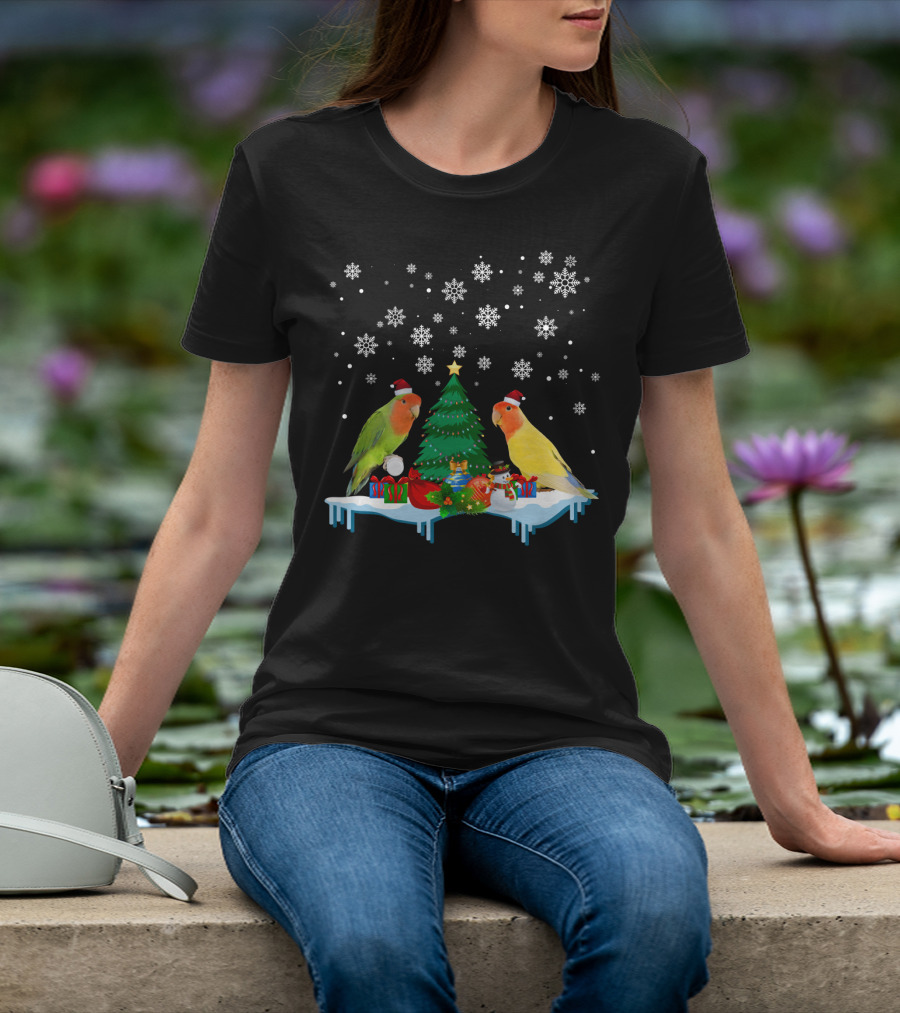Lovebird Merry Christmas Snowflakes Tree Santa Hats T-Shirt