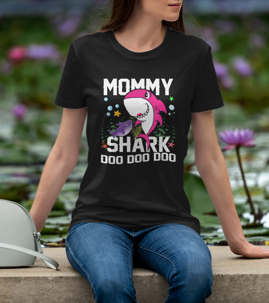 Mommy Shark Doo Doo Doo Mother Gramma Shark T-Shirt