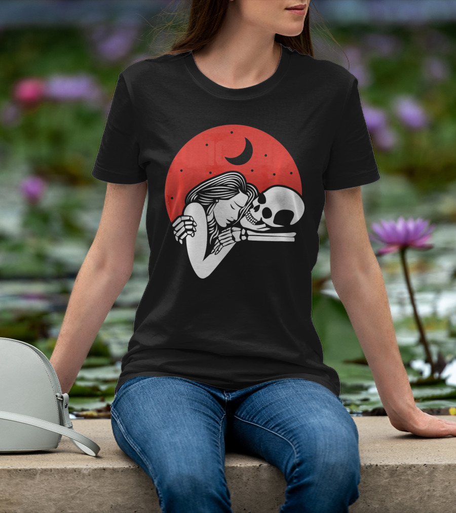 Cute Skeleton Romantic Valentines Moon Embrace T-Shirt