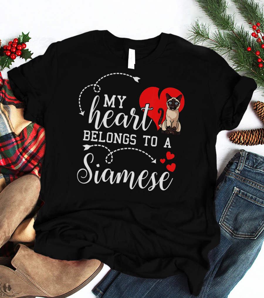 My Heart Belongs To A Siamese Cat Lover Mom With Cute Funny T-Shirt