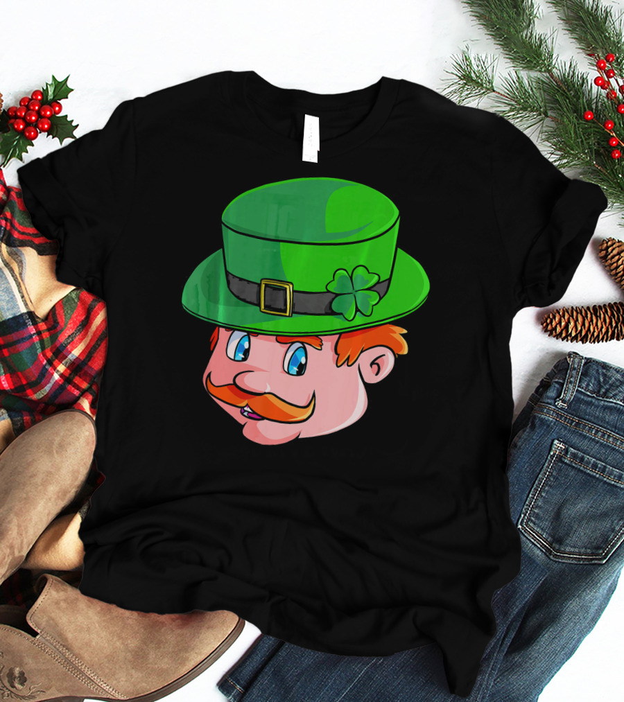 Leprechaun Face With Green Hat And Shamrock T-Shirt