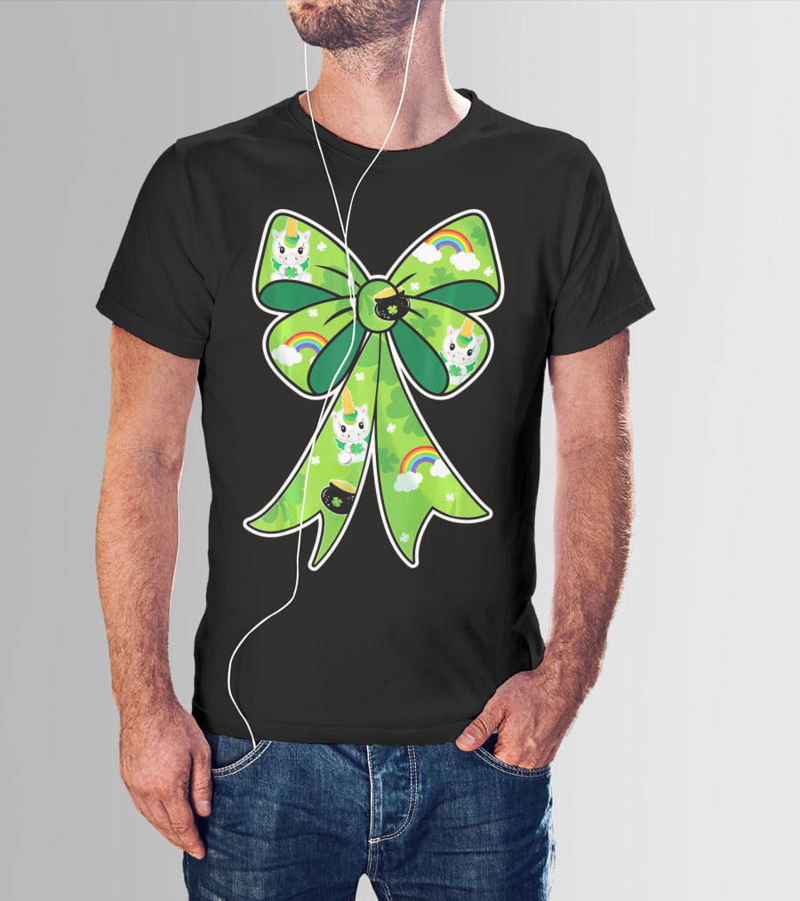Girls St Patrick's Day Unicorn Bow With Rainbows And Shamrocks T-Shirt