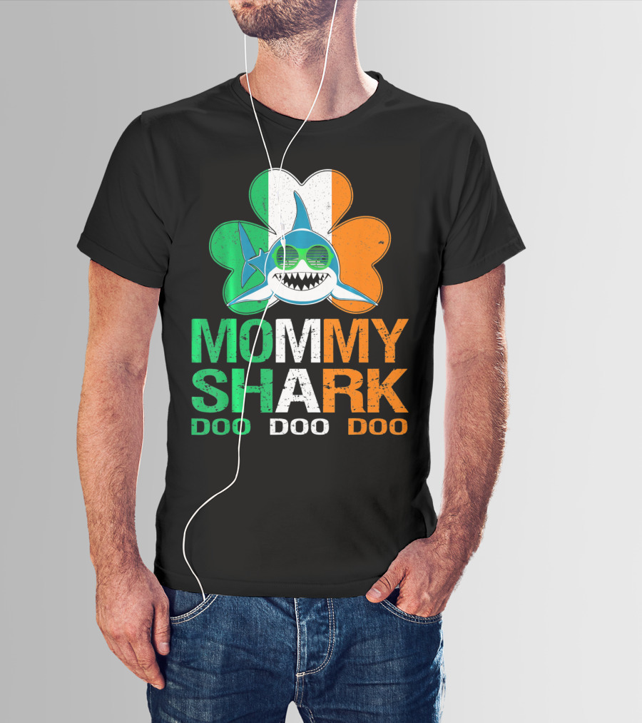 St Patricks Day Mommy Shark Doo Doo Doo Irish Shamrock T-Shirt
