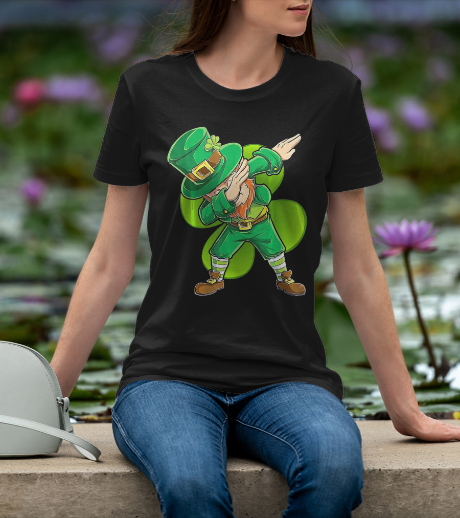 Dabbing Leprechaun Shamrock Dance St. Patrick's Day T-Shirt