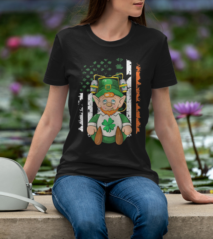 Irish American Flag Leprechaun St. Patrick's Day Clover T-Shirt