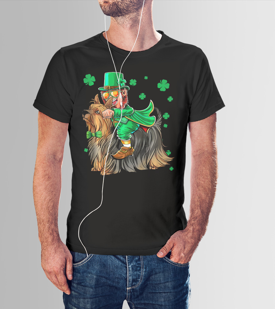 Leprechaun Riding Silky Terrier Shamrock St Patrick's Day T-Shirt