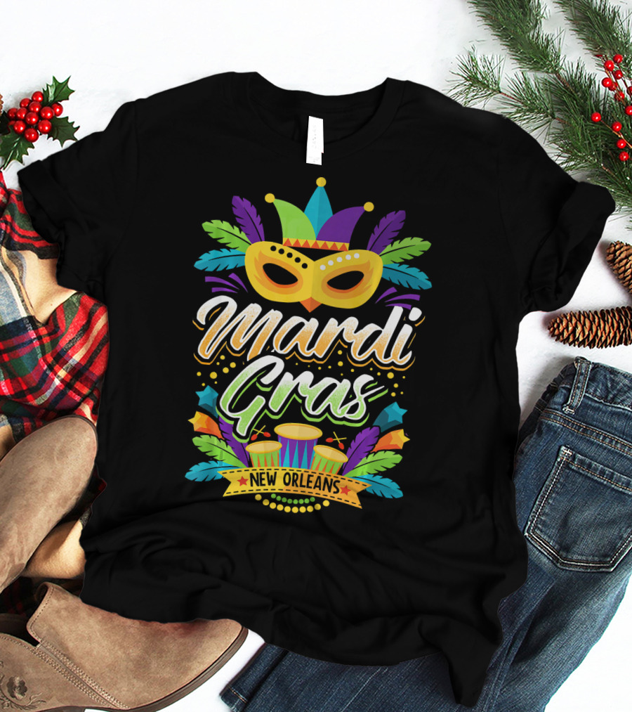 Mardi Gras New Orleans Mask Drums Feathers Party T-Shirt