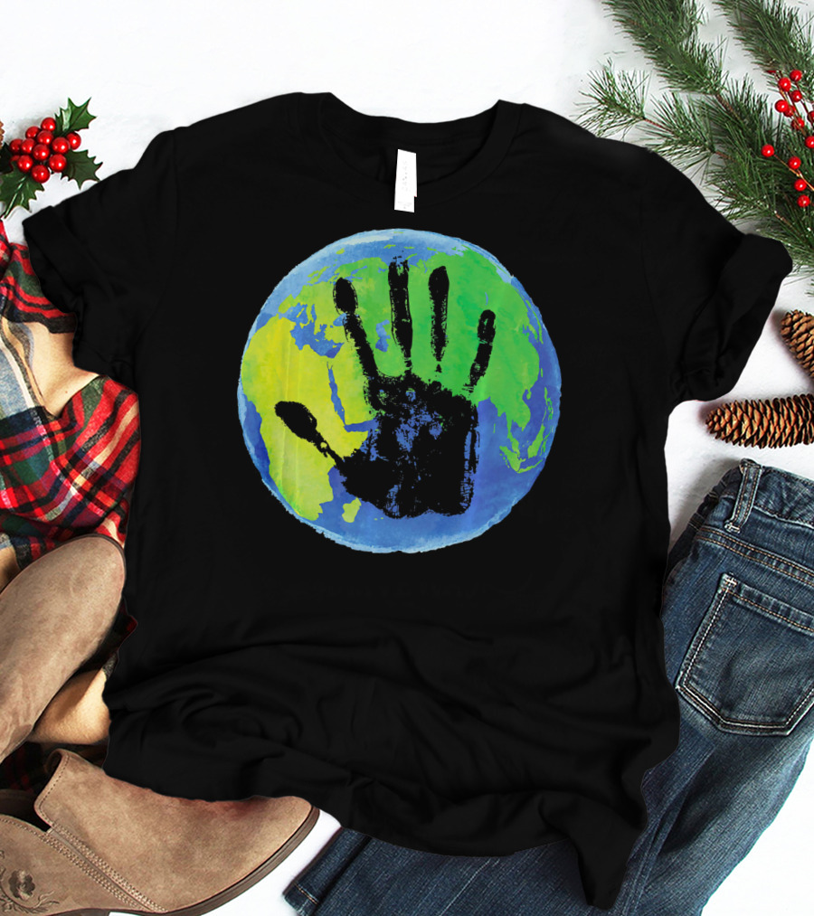 Earth Day Globe With Handprint Nature Conservation T-Shirt