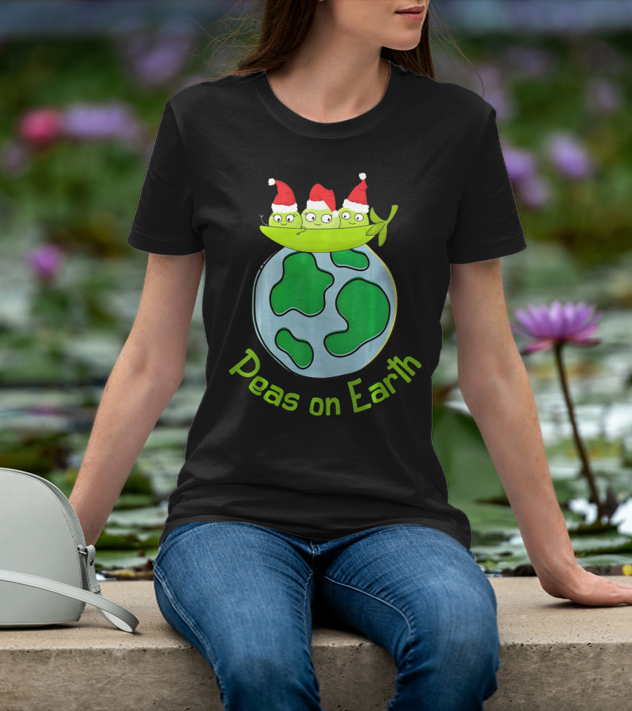 Christmas Peas On Earth With Santa Hat Vegetables On Globe T-Shirt