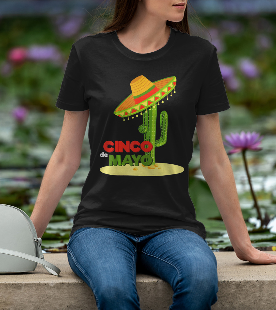 Fiesta Cinco De Mayo Cactus With Sombrero T-Shirt