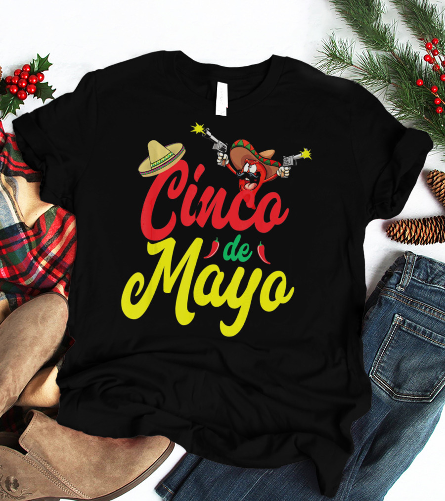 Cinco De Mayo Mexican Party Fiesta Sombrero Chili Pistols T-Shirt