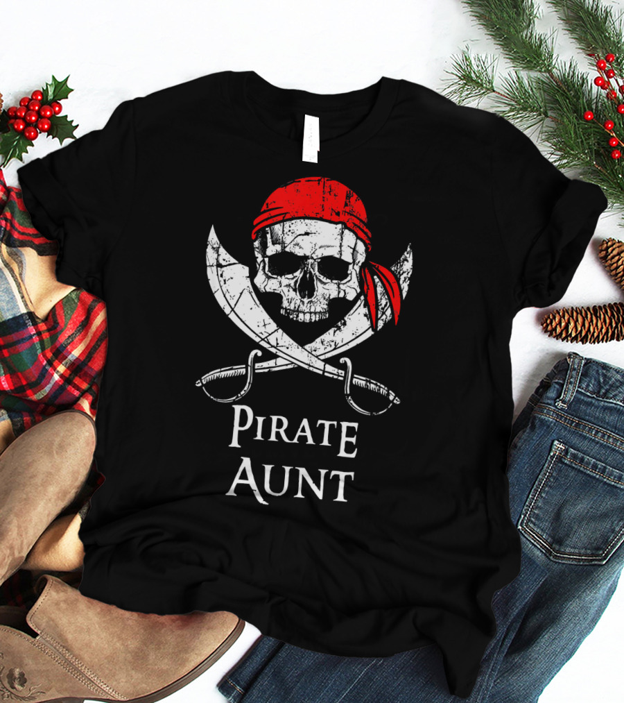 Pirate Aunt Skull With Red Bandana And Crossed Swords T-Shirt