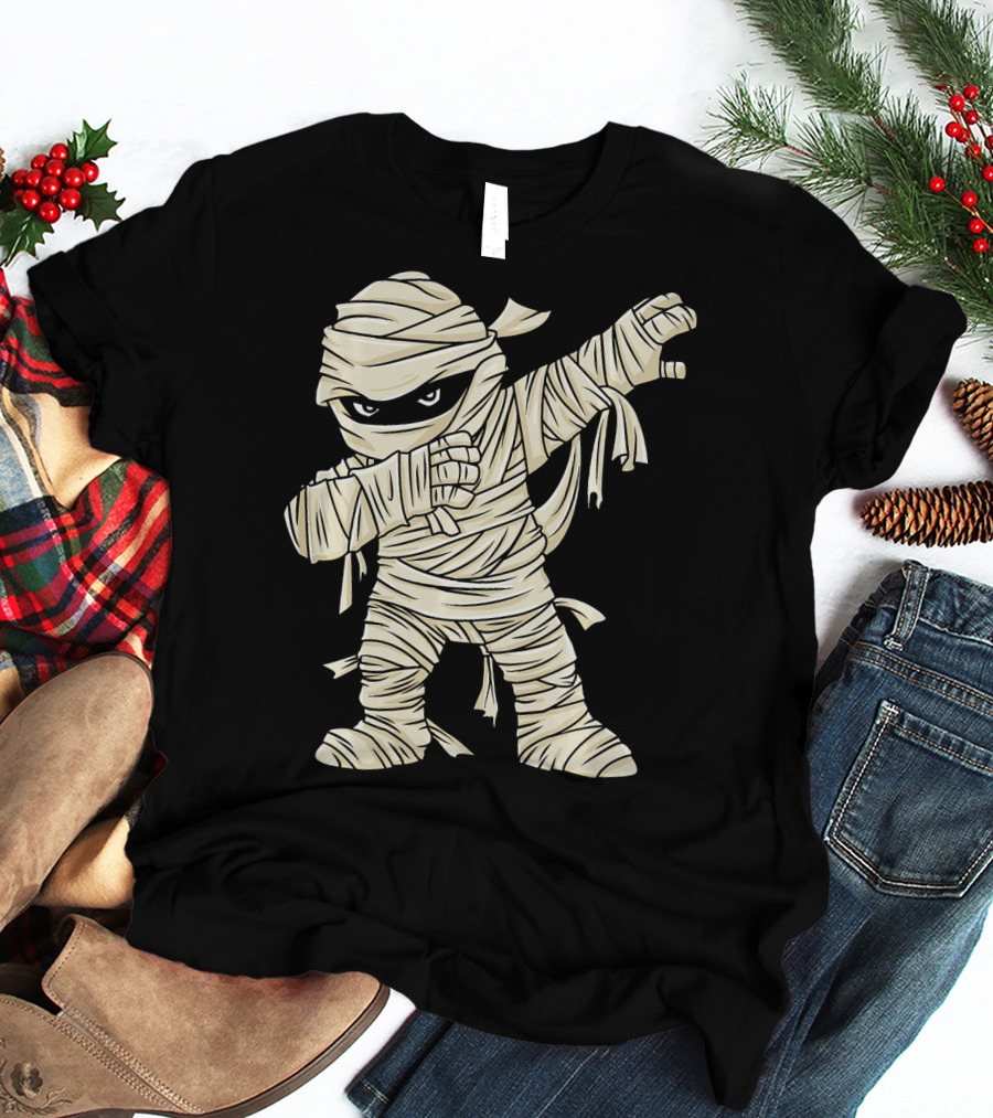 Dabbing Mummy Costume Dance Halloween Humor T-Shirt