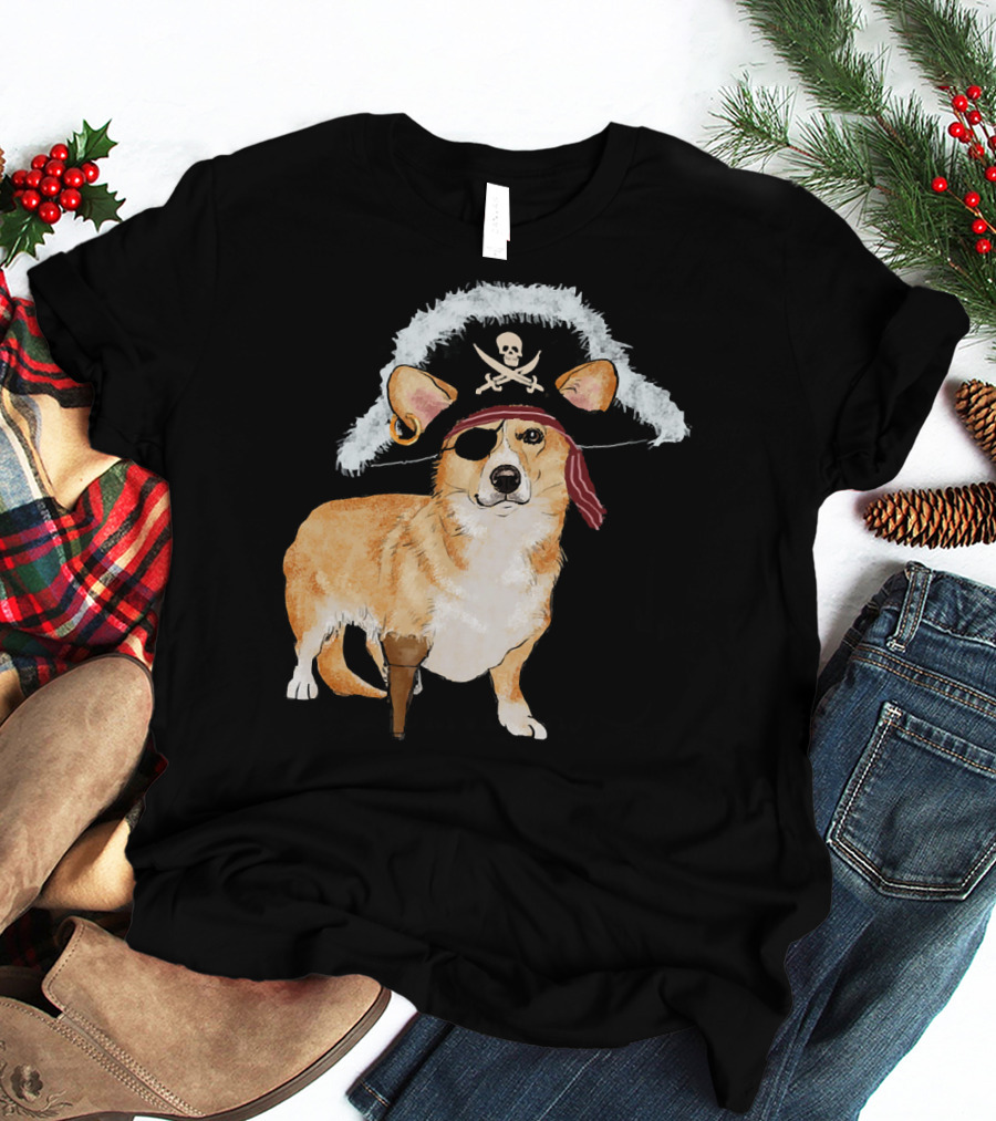 Funny Pirate Corgi Halloween Dog Lovers Skull Eyepatch Hat T-Shirt