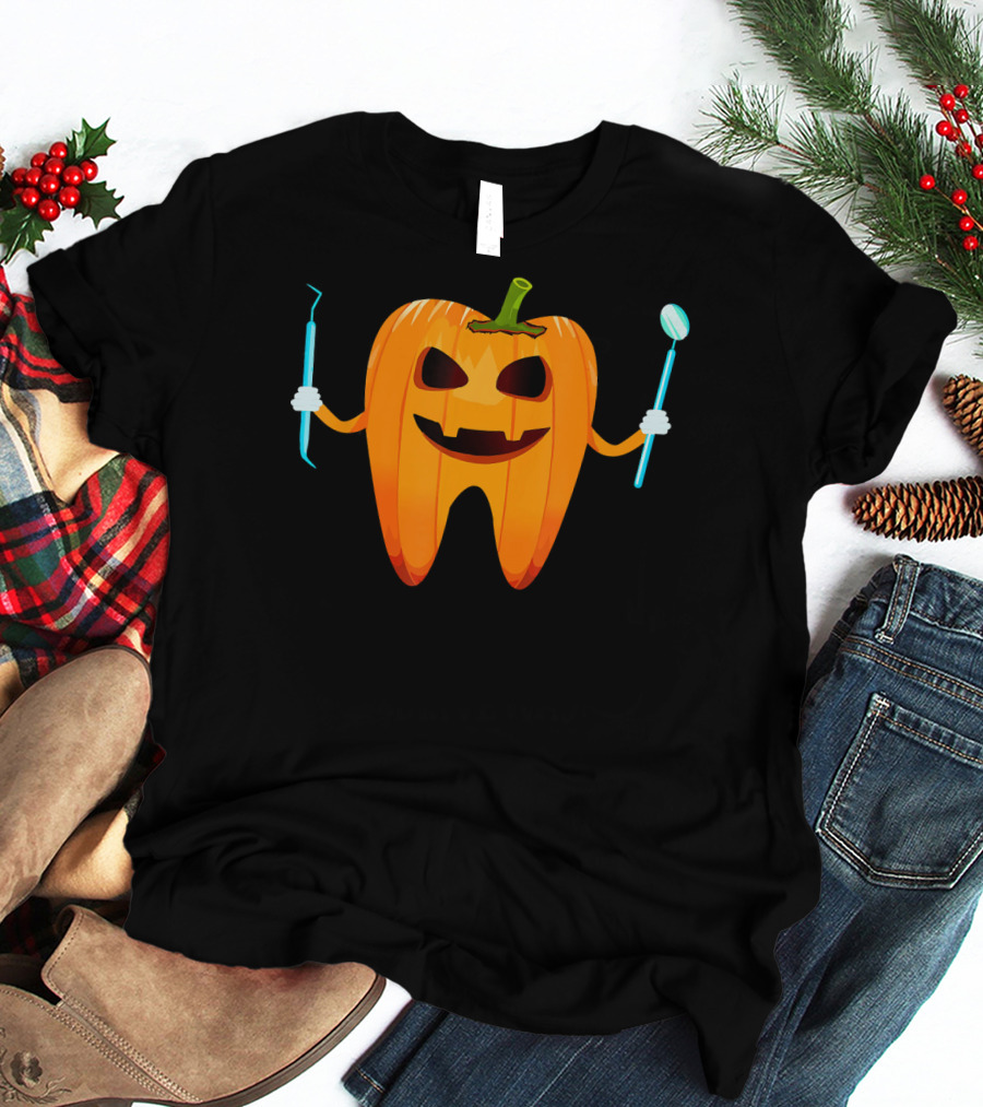 Halloween Tooth Pumpkin Holding Dental Tools T-Shirt
