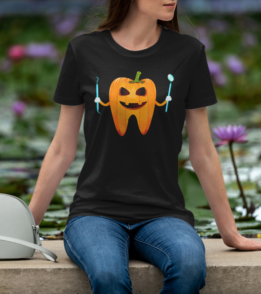 Halloween Tooth Pumpkin Holding Dental Tools T-Shirt