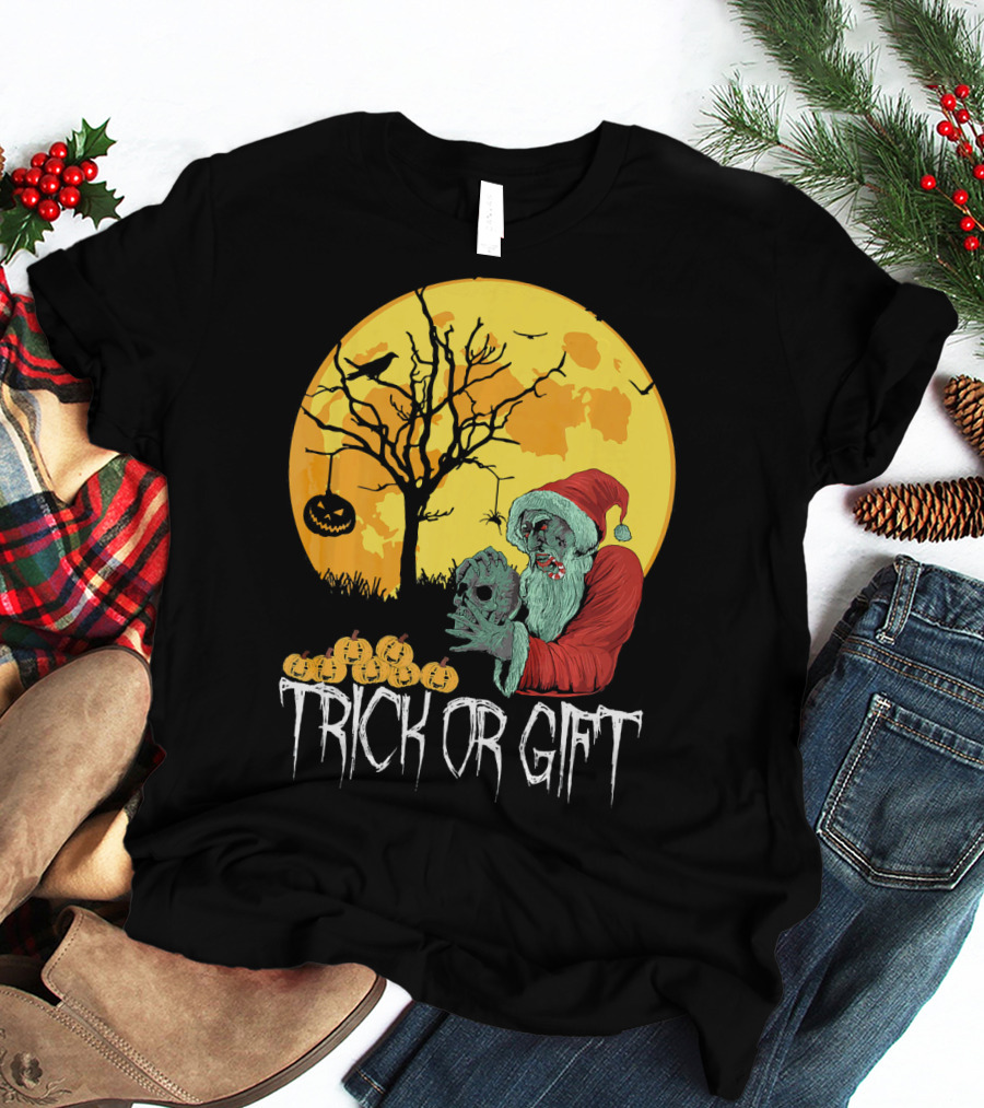 Trick Or Scary Gift Santa Moon Pumpkin Scene T-Shirt