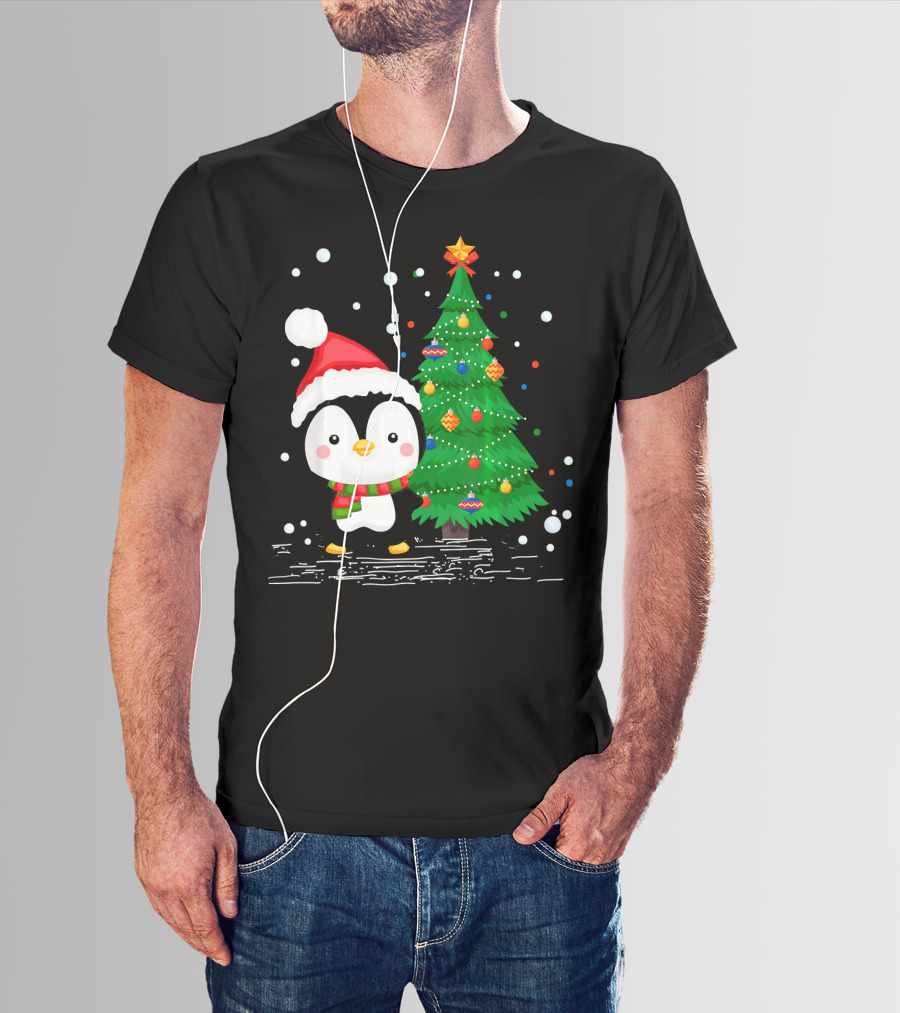 Funny Penguin Lover Santa Hat Christmas Tree Pengu T-Shirt